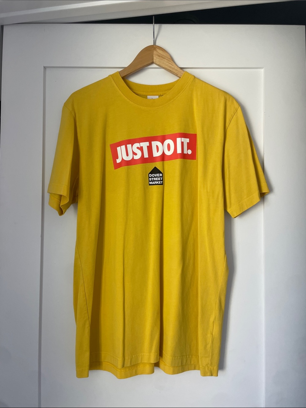 Nike x Dover Street Market Yellow 'Just Do It.' Graphic Short Sleeve Tee DSM